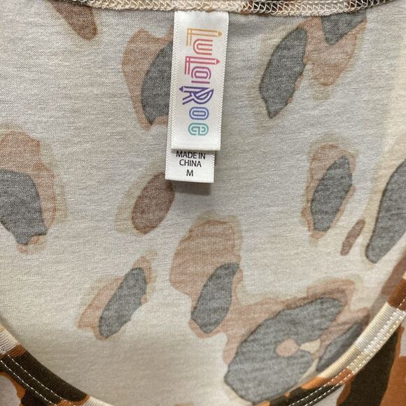 LuLaRoe Perfect T Tee Shirt- Cheetah Leopard Print, Size M, Rare Short Sleeve - Picture 2 of 2